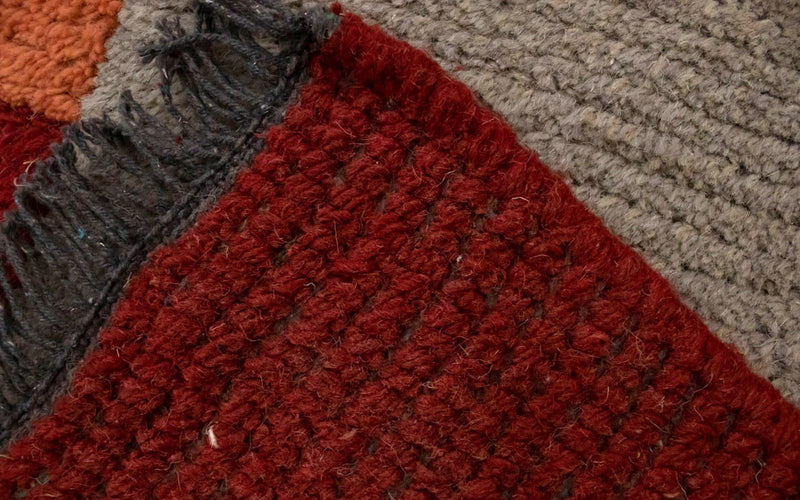 Nepal Teppich 140 x 70 cm - grau