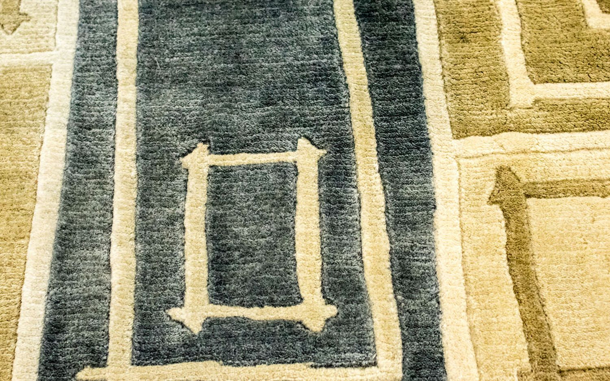 Nepal Teppich 263 x 183 cm