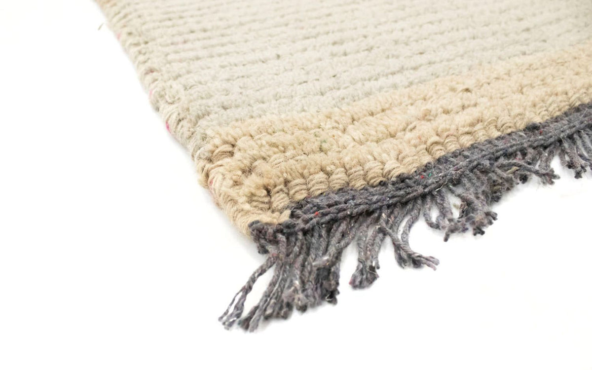 Nepal Teppich 140 x 70 cm - mehrfarbig