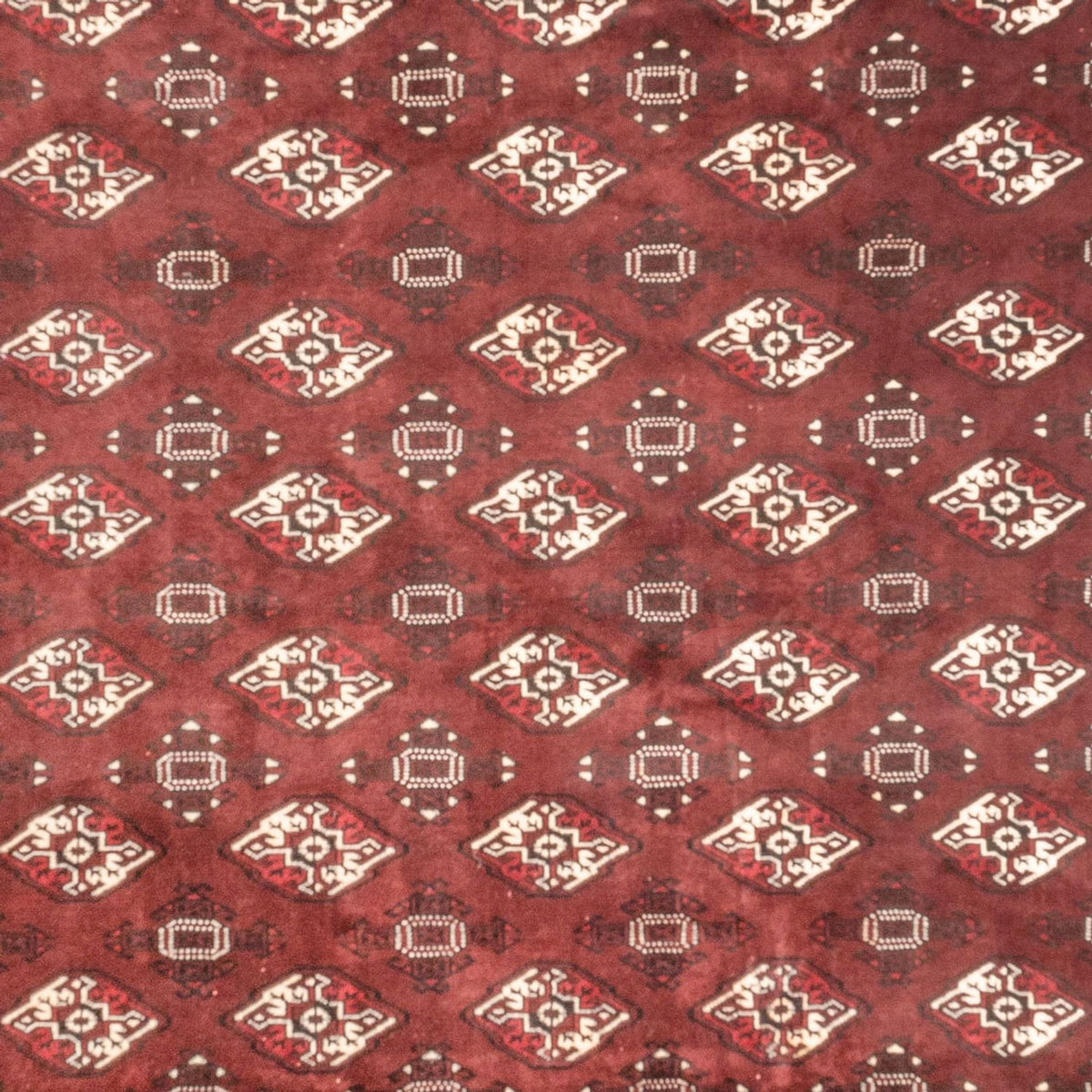 Turkaman Teppich - 380 x 260 cm - dunkelrot