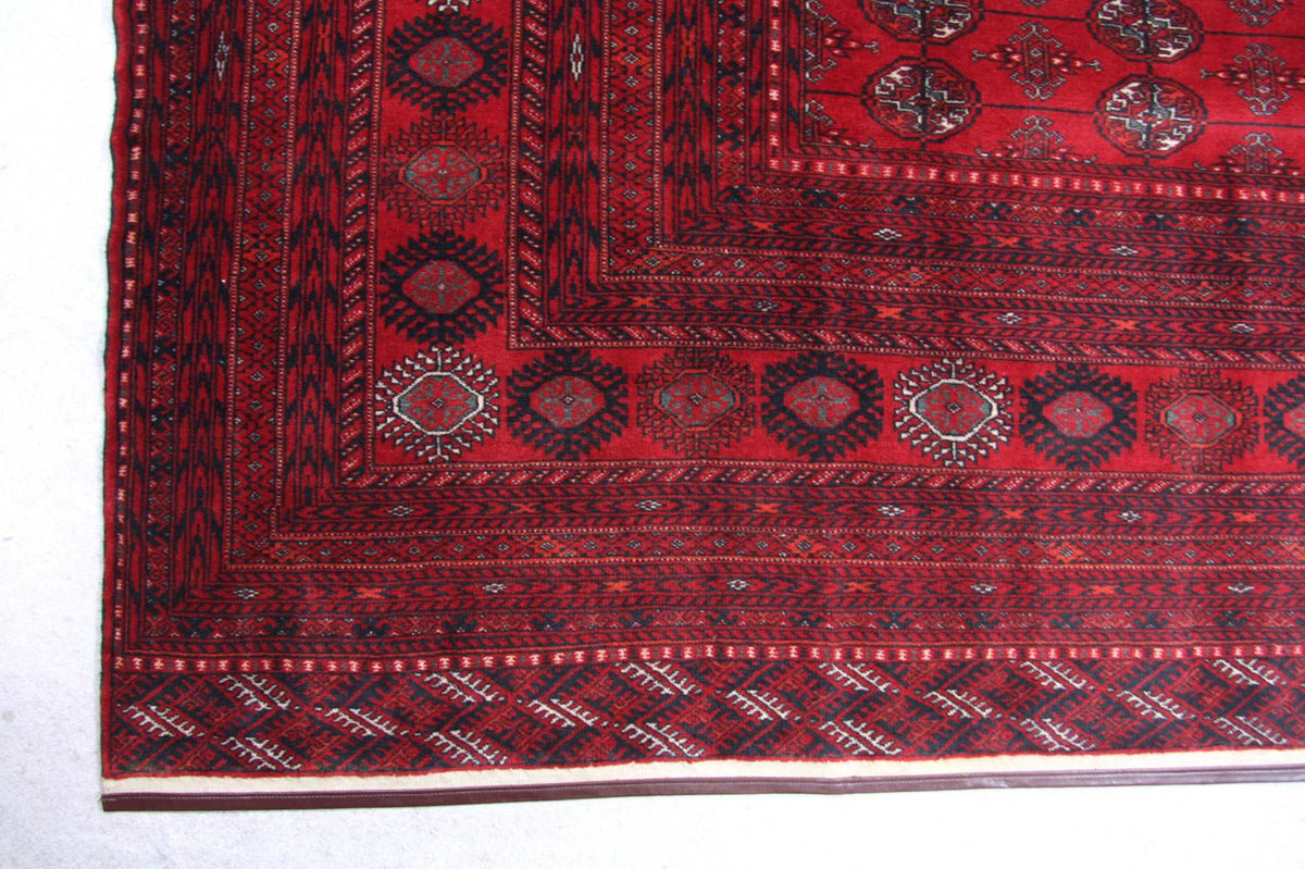 Afghan Teppich - Buchara 338 x 258 cm - rot