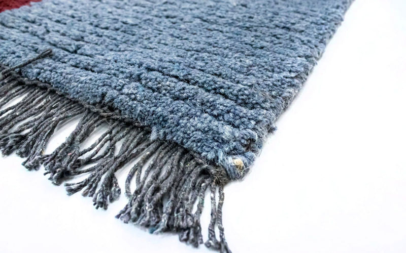 Nepal Teppich 140 x 70 cm - hellblau