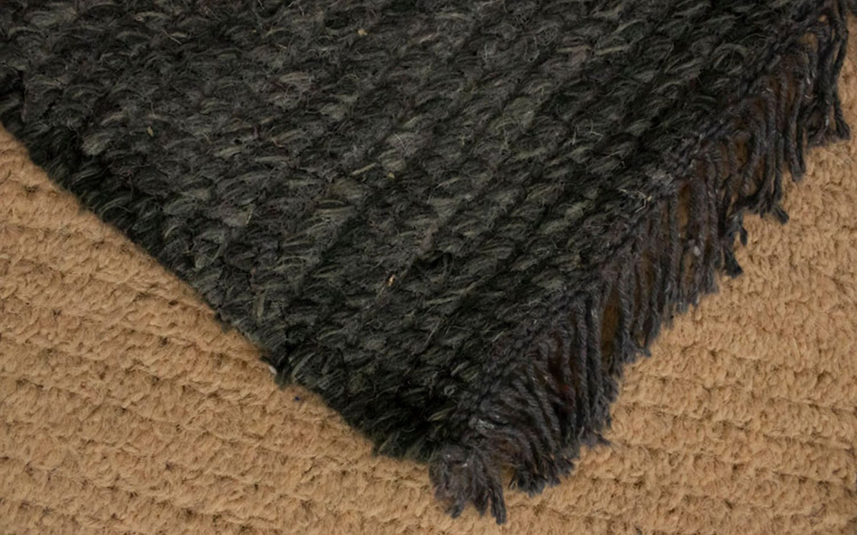 Nepal Teppich 140 x 70 cm - beige