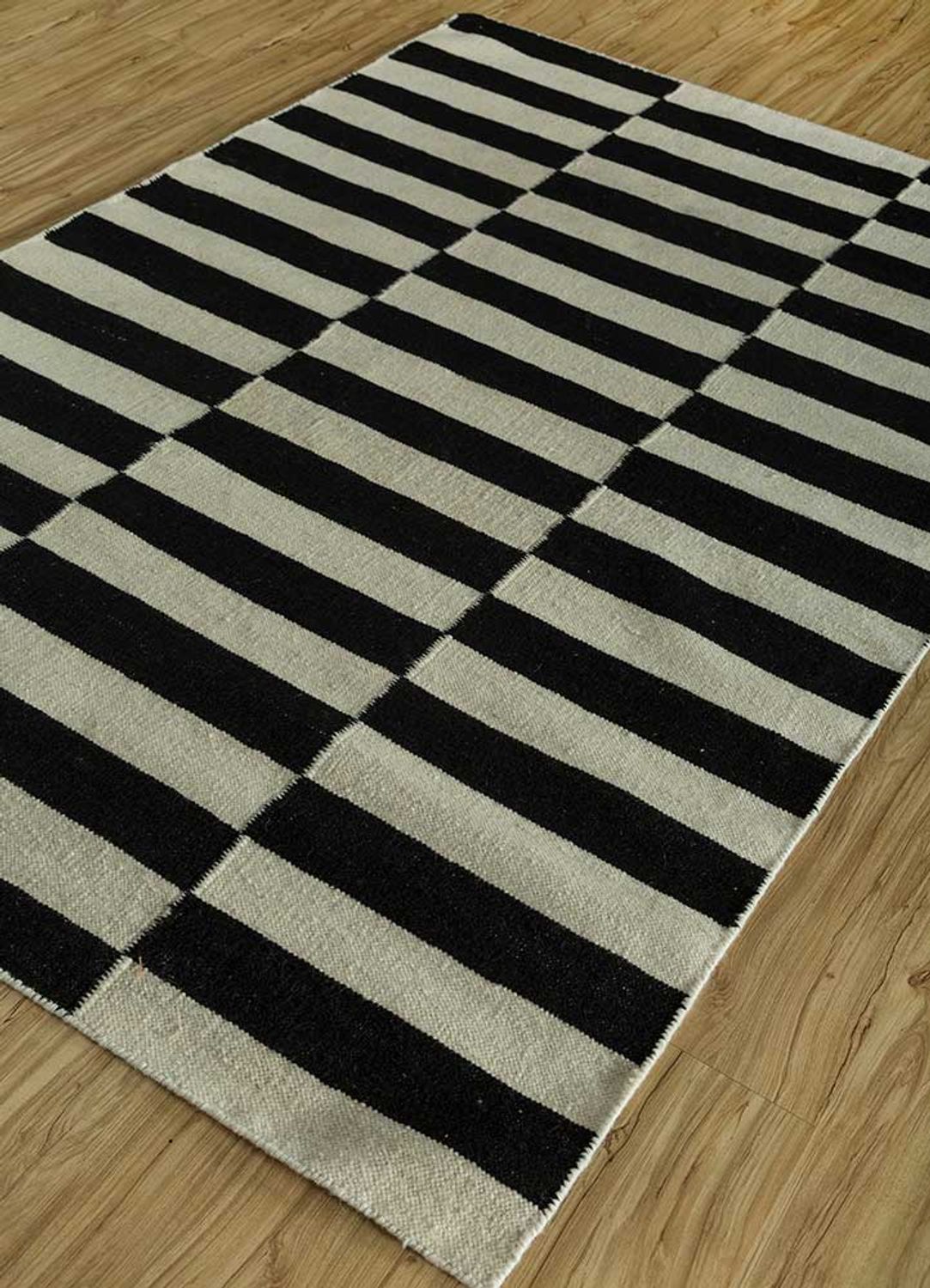 DP02-RUG1112781-300x240