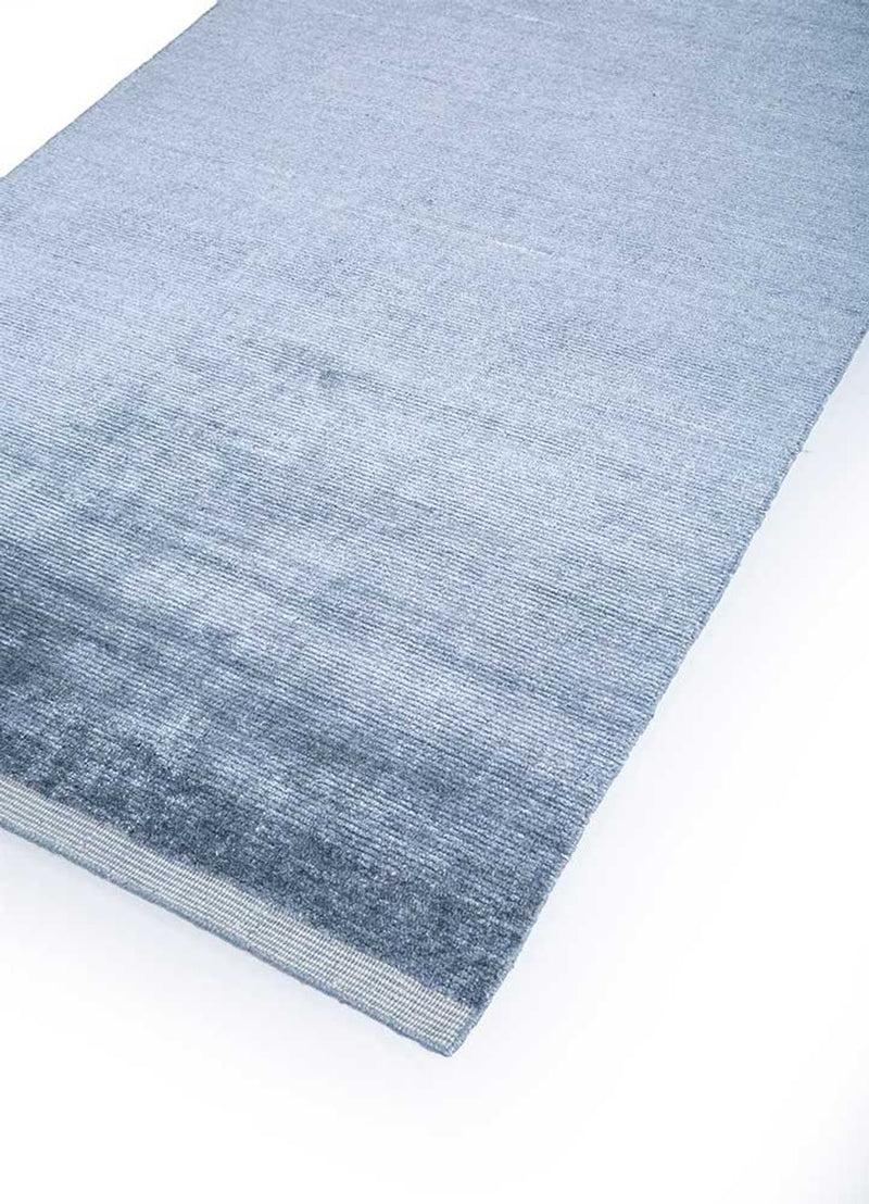 Moderner Teppich - 240 x 150 cm - lichtblau