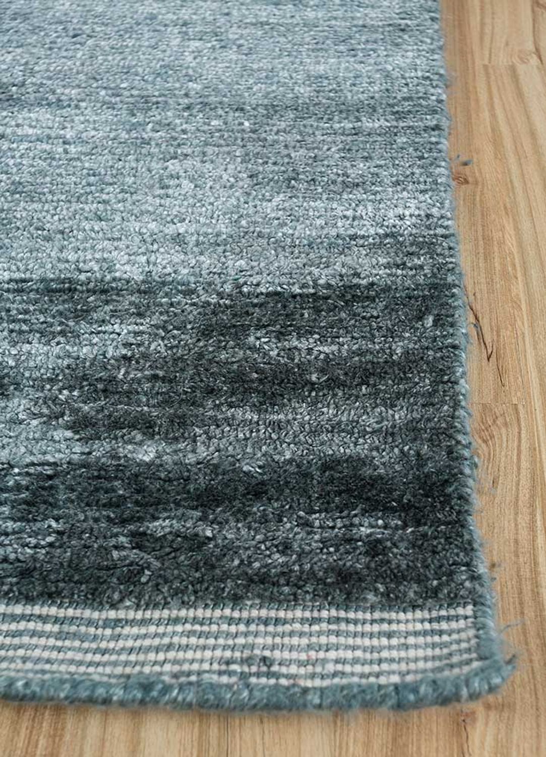 DP02-RUG1145131-270x180