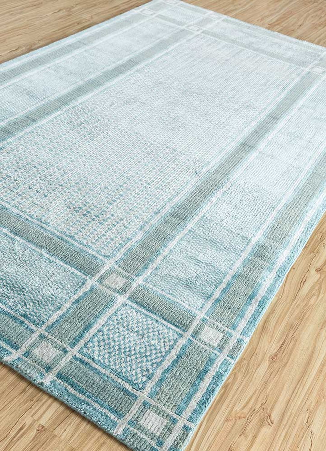 DP02-RUG1147428-240x150