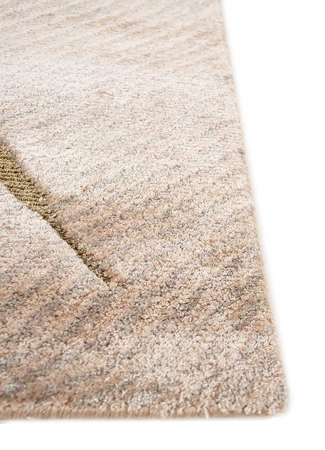 DP02-RUG1154923-240x150