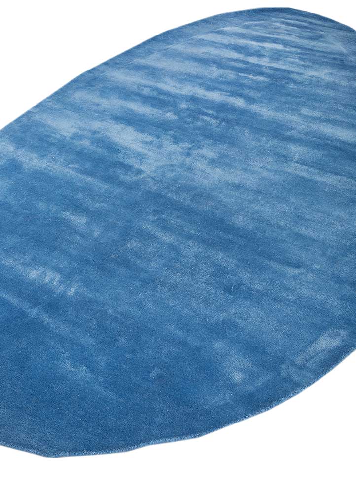Designer Teppich sonderform  - 240 x 150 cm - blau