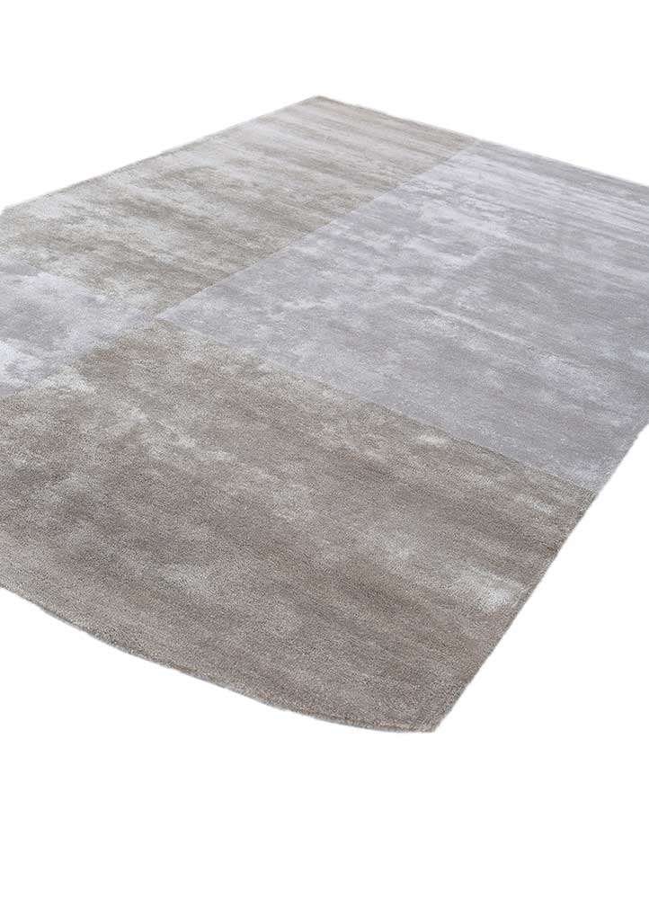 Designer Teppich sonderform  - 240 x 150 cm - hellgrau