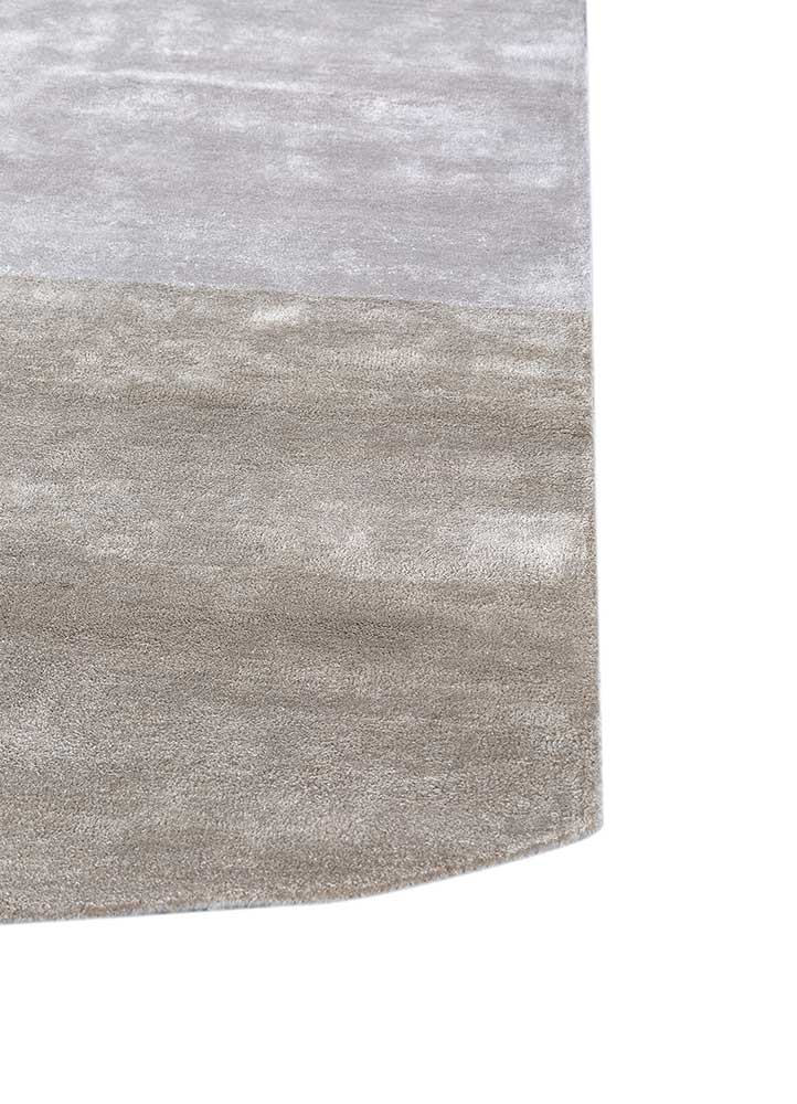 Designer Teppich sonderform  - 240 x 150 cm - hellgrau