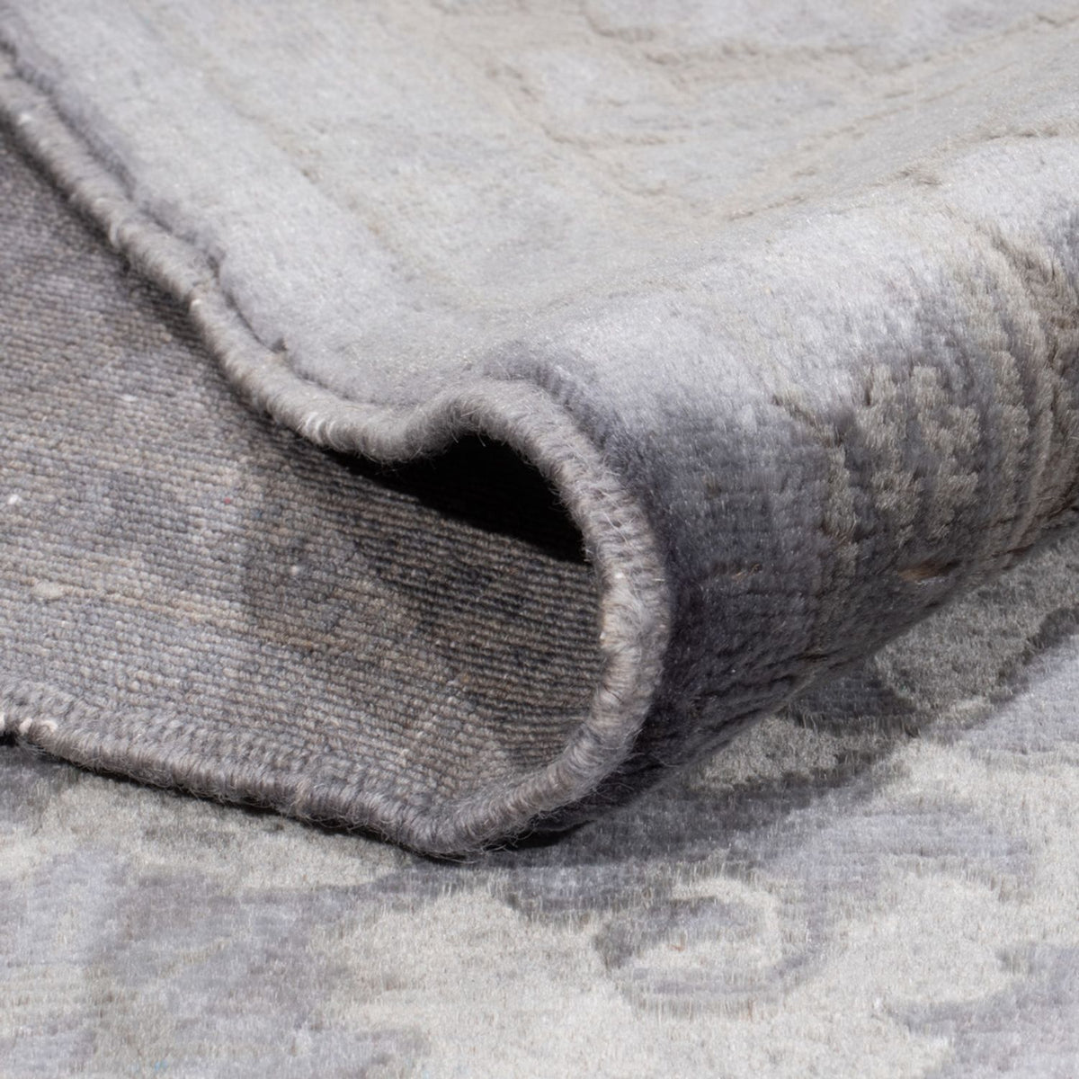 Designer Teppich - 294 x 246 cm - silber