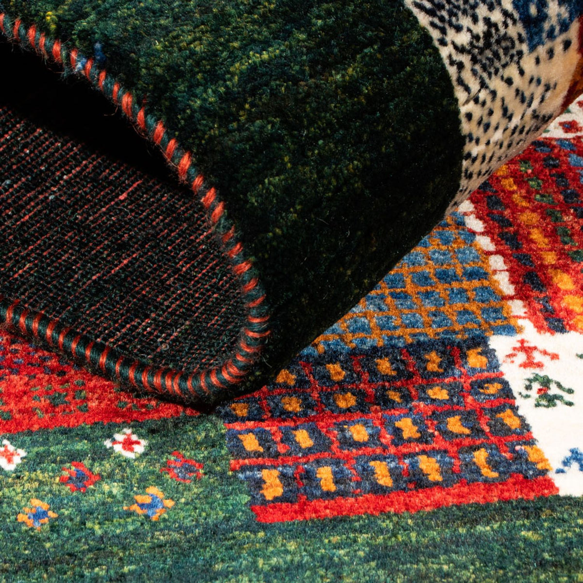 Gabbeh Teppich - Loribaft Perser - Royal - 133 x 83 cm - mehrfarbig