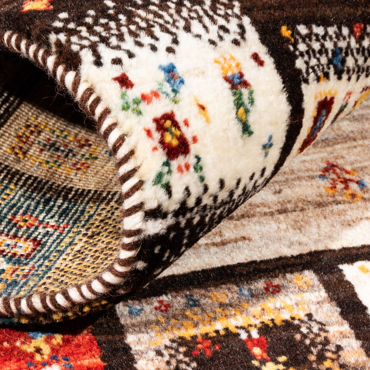 Gabbeh Teppich - Loribaft Perser - Royal - 136 x 87 cm - mehrfarbig