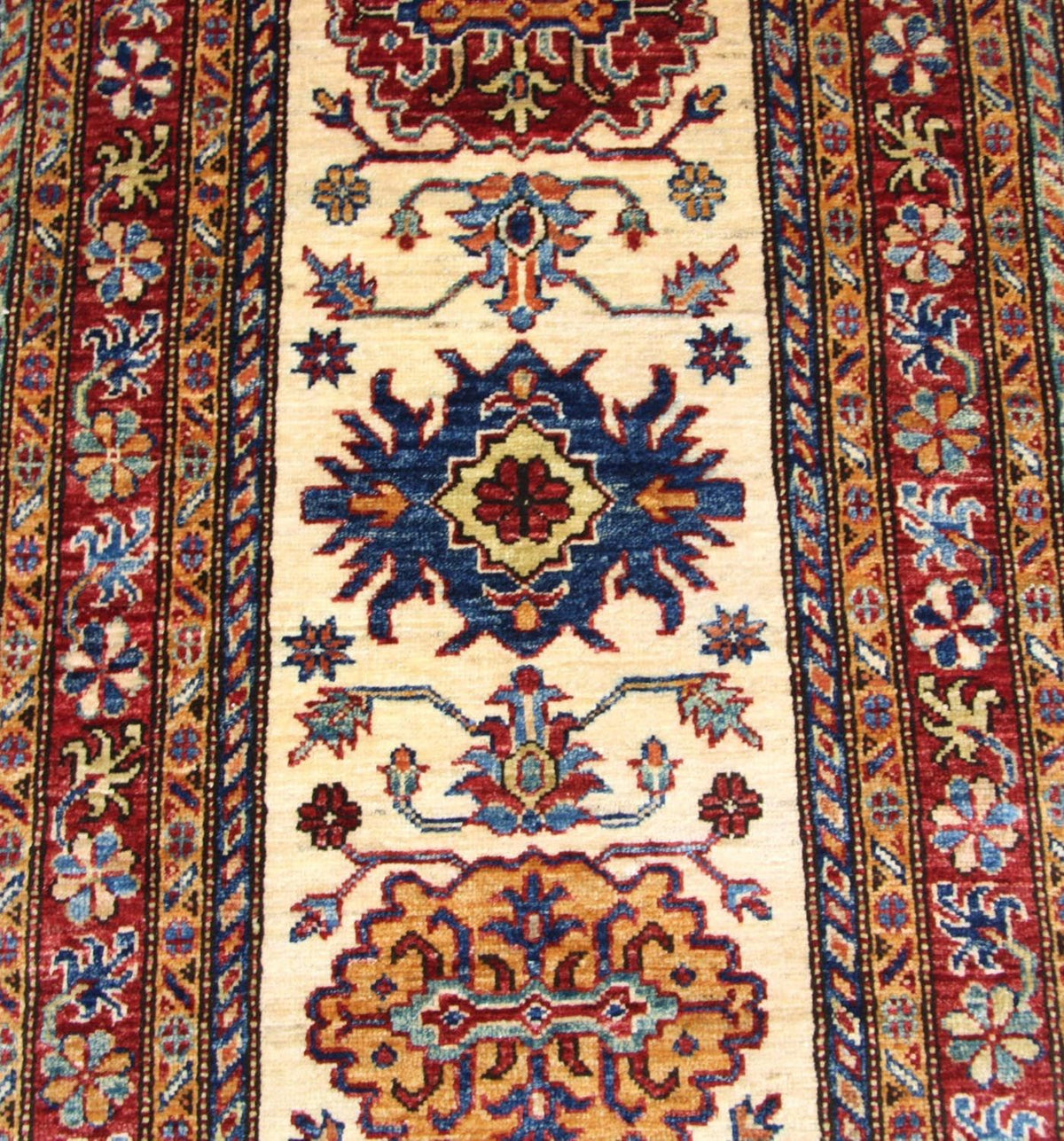 Ziegler Teppich 643 x 84 cm - beige