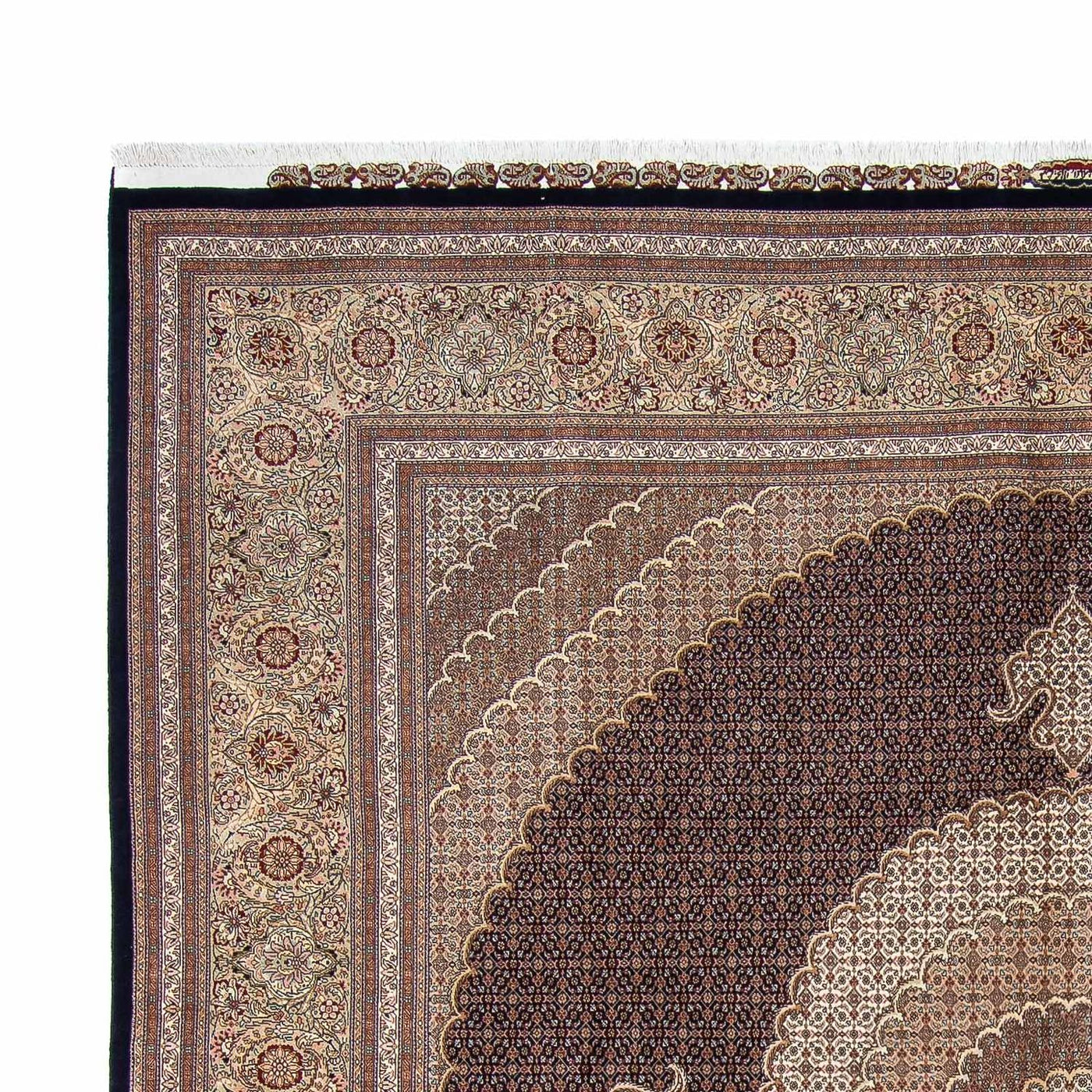 Täbriz Teppich 310x302cm - Perserteppich